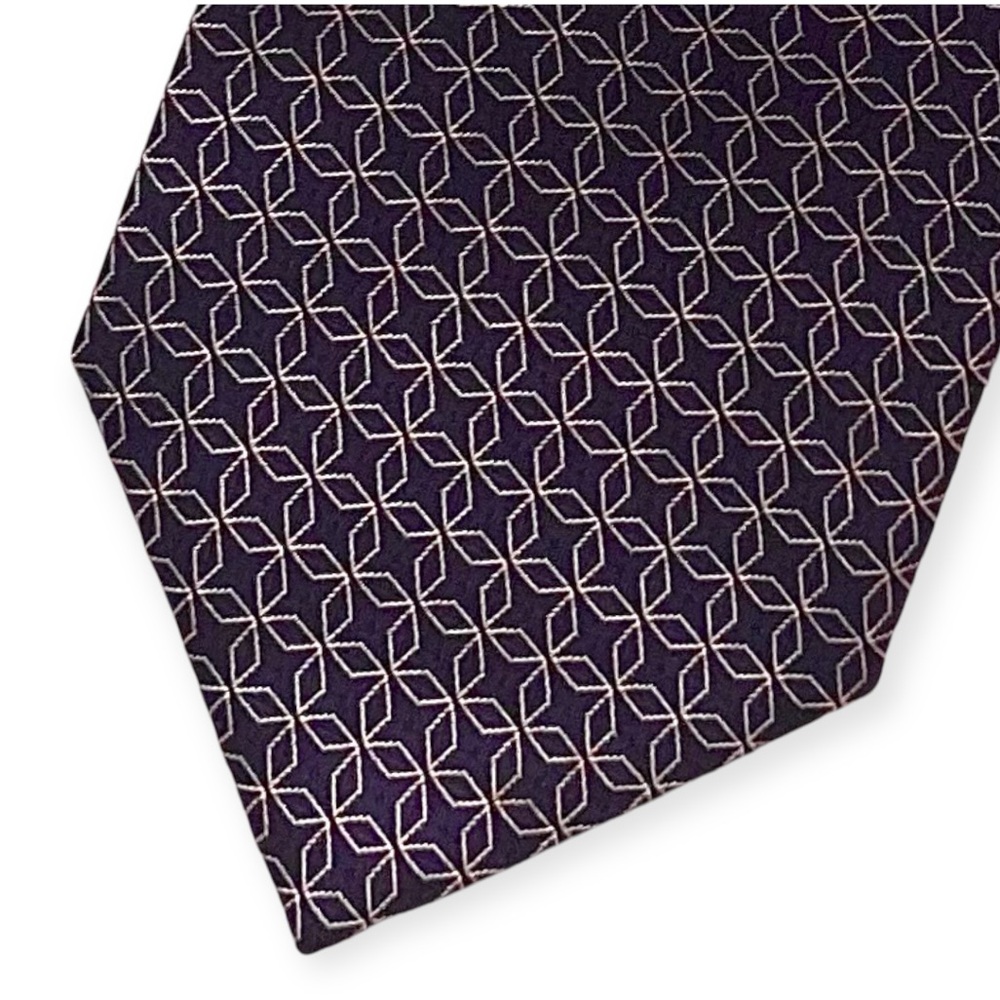 Burberry Tie. White Geometric Design on Dark Blue Background. 100% Silk.